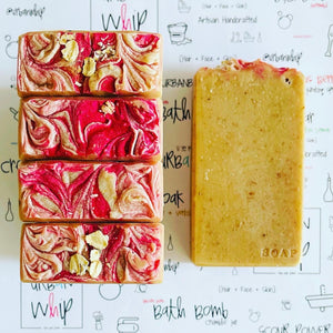 sTRAWBERRY + vANILLA bEAN oAT | SOAP